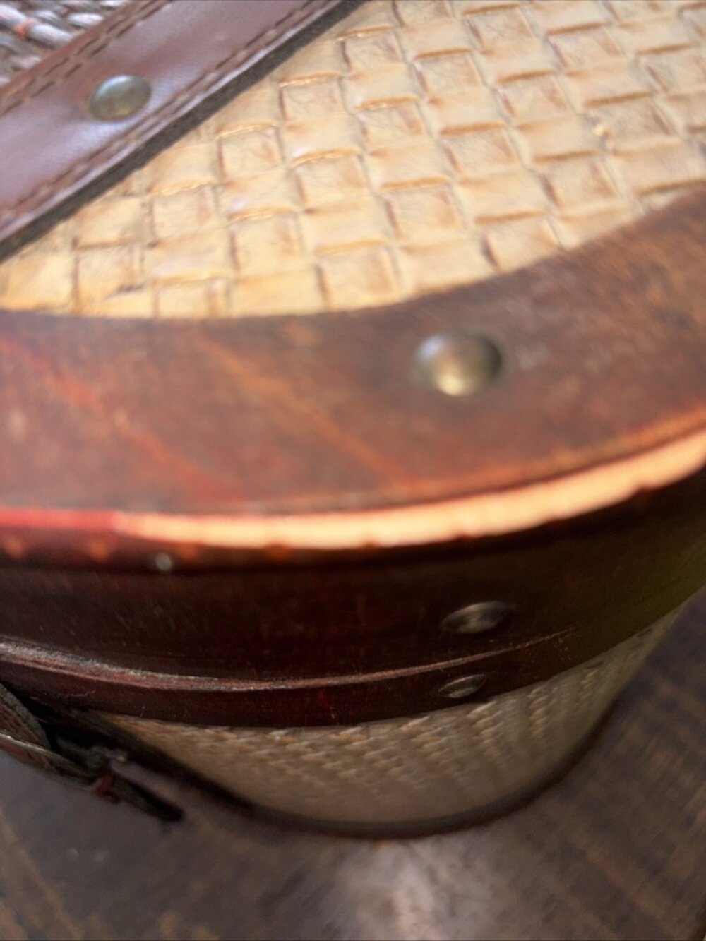 VTG. Antique Leather & Rattan Wood Storage Box Or Basket Travel Hat Box 12w x 15 - Picture 13 of 13